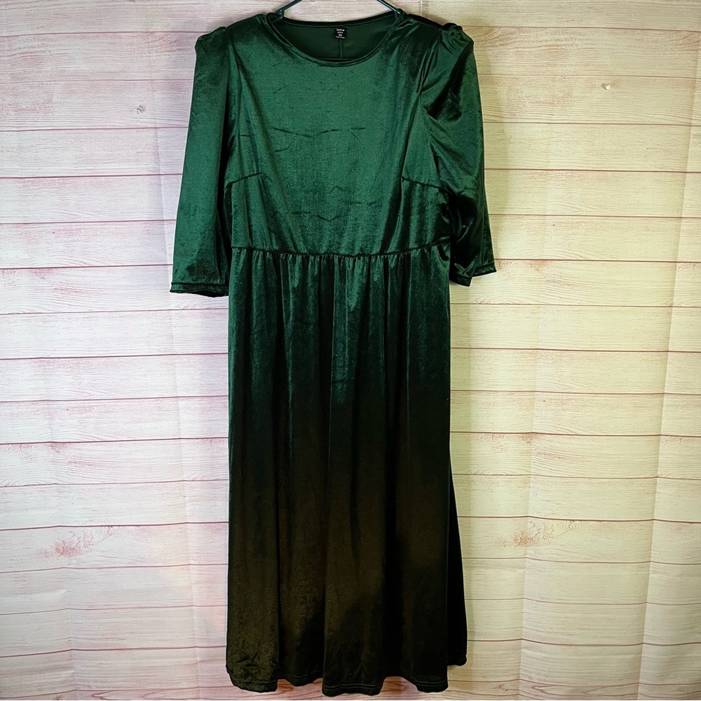 SHEIN‎ Curve Green Velvet Dress Size 3XL